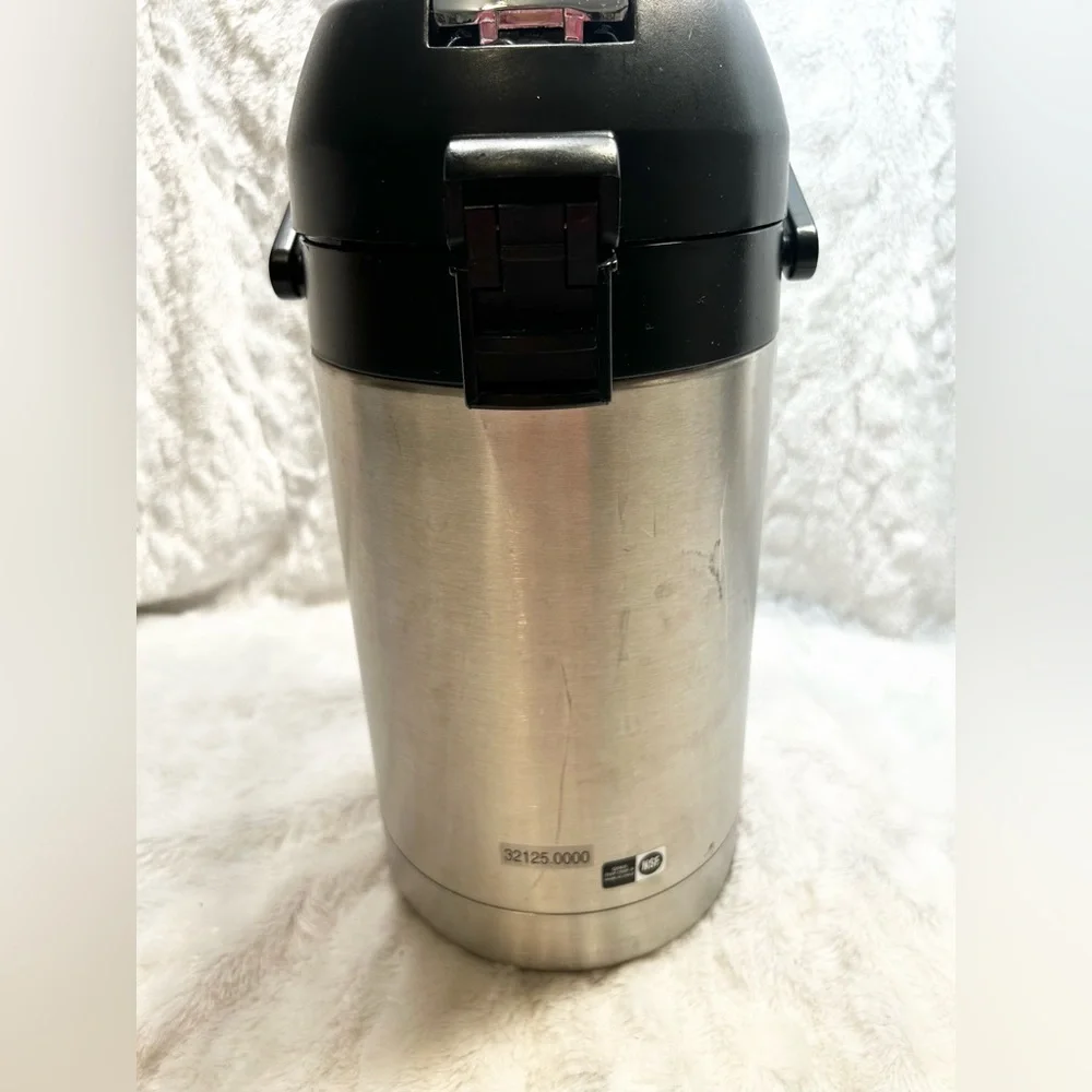 Bunn 2.5 Liter Stainless Steel Lined Lever Action Airpot 32125.0000